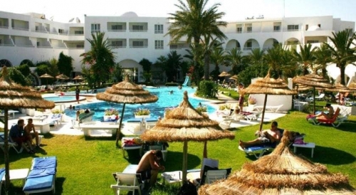 🔖🎙️La #soirée #mémorable ce Samedi 📆12 Octobre à HOTEL BEHYA BEACH Yasmine HAMMAMET ⭐⭐⭐⭐ a partir de 25 DT & enfant -12 ANS gratuit 🚺💰 avec GEM VOYAGES 📢☀⛔