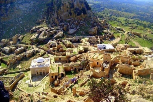🏞 Excursion 3 en 1   ↪ Temple des eaux Zaghouan ↪ Village berbère Zriba Olia ↪ Village berbère Takrouna   📅 Date: 10/11/2019